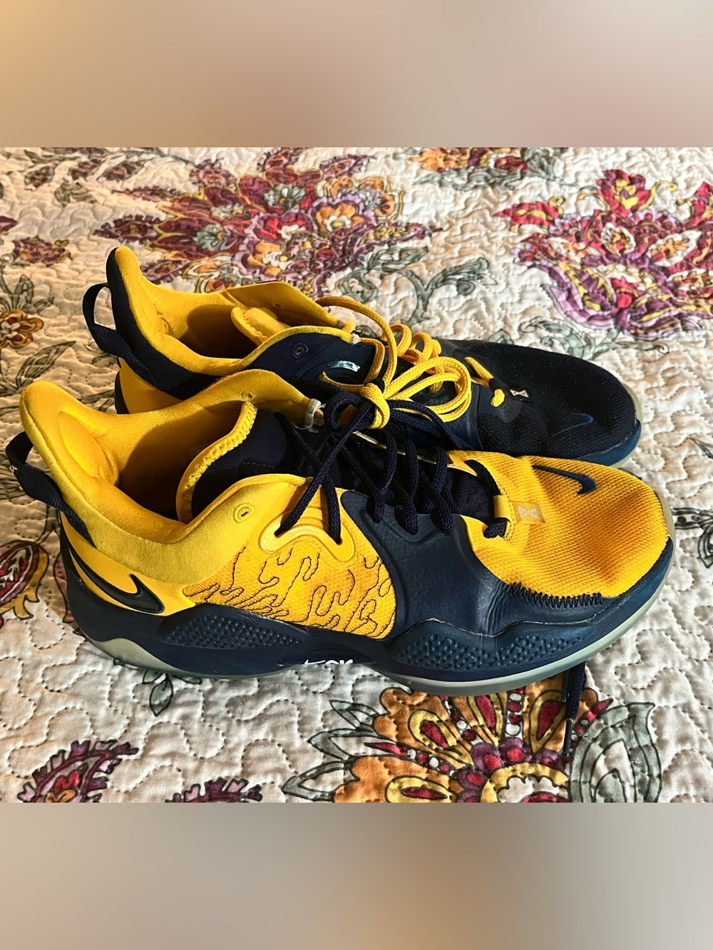 Nike Paul George Basketball Shoes PG5 WVU Men’s Size 11.5 Navy Blue Yellow